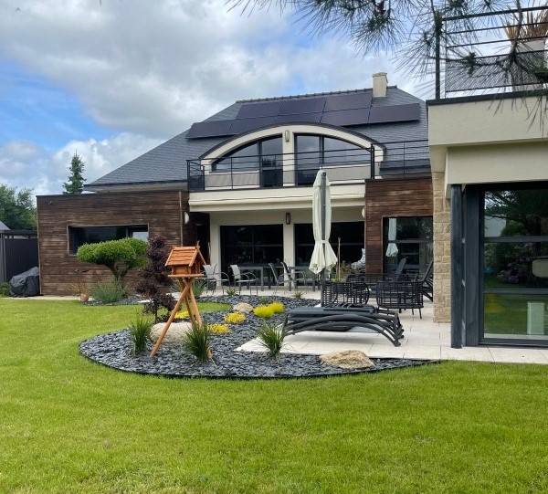 Maison d'architecte contemporaine avec piscine intérieure – 260 m²